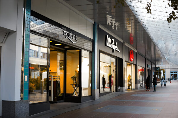 Showrooms for Sale in Karachi with High Footfall Areas Showrooms for Sale in Karachi with High Footfall Areas