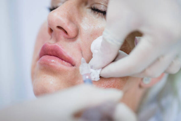 The Injectable Moisturizer: Skin Booster Injection in Abu Dhabi’s Aesthetic Evolution Skin Booster Injection in Abu Dhabi