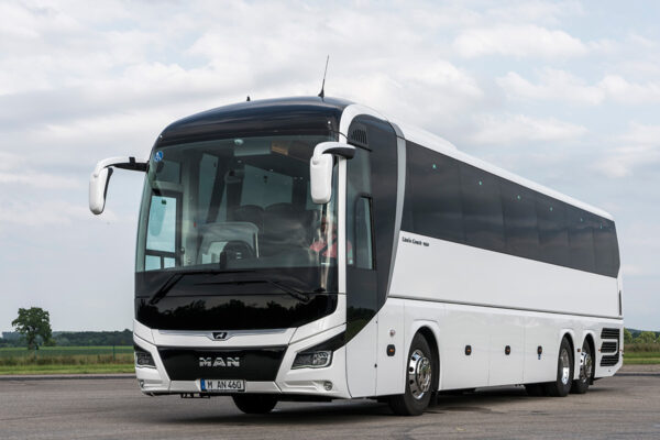 Coach Hire Near Me – Group Coach Hire for UK Tourists
