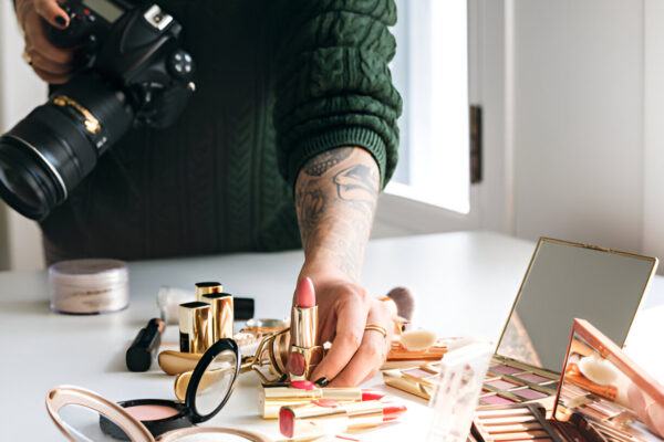 High-Quality Product Shoots in Karachi – Showcase Your Brand High-Quality Product Shoots in Karachi – Showcase Your Brand