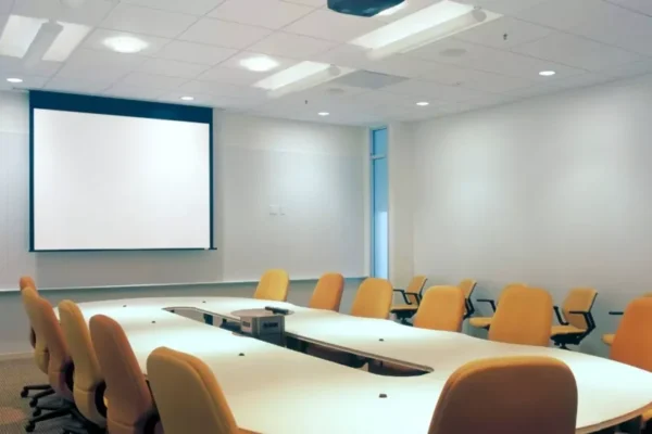 Top Tips to Choose Reliable Office Furniture Manufacturers in Noida and Delhi Office furniture manufacturers in Noida showroom with modern desks and chairs