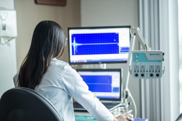 Steps to Ensure a Smooth Fit out Process for Clinics in UAE